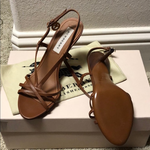 Burberry - Picture 2 of 2